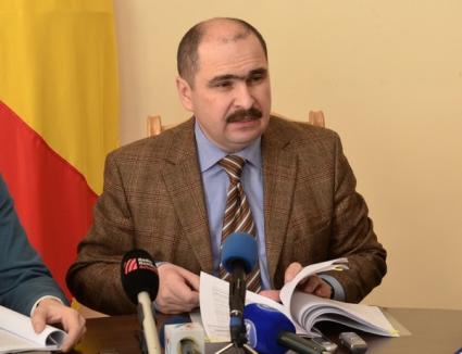 "Plătim pentru ce nu s-a făcut 20 de ani": Bolojan demonstrează de ce noul CET pe gaz e mai ieftin decât pe cărbune